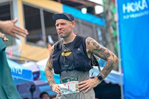 BIB: 140
                            <button type="button" onclick="openModal(24883735)" class="btn btn-primary btn-sm float-right btn-popup" data-toggle="modal" data-target=".modal-high-quality">
                        <i class="fas fa-shopping-cart"></i> Add to Cart
                    </button>
                                            <button type="button" onclick="isThisMe(24883735, true)" class="btn btn-success btn-sm float-right btn-popup btn-isme hidden" data-toggle="tooltip" data-placement="bottom" title="นี่คือรูปของคุณใช่ไหม คลิกที่นี่เพื่อเอาเข้าอัลบั้ม">
                        <i class="fas fa-plus"></i> Add to album
                    </button>
                    <button type="button" onclick="isThisMe(24883735, false)" class="btn btn-warning btn-sm float-right btn-popup btn-isnotme hidden">
                        <i class="fas fa-ban"></i> Remove from album
                    </button>